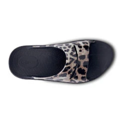 'OOFOS' Women's OOahh Slide Limited Edition - Black / Cheetah -Carhartt || Under Armour || The North Face Shop 1103BLKCHEET shot6 1024x1024@2x