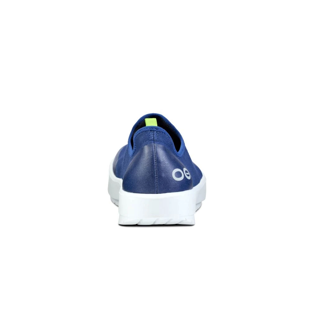 'OOFOS' Women's OOmg EeZee Low Shoe - White / Navy 7 'OOFOS' Women's OOmg EeZee Low Shoe - White / Navy - Image 5