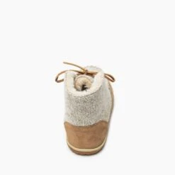 'Minnetonka' Women's Torrey Slipper - Cinnamon (Wide) -Carhartt || Under Armour || The North Face Shop 775x775 40141 4 a7f634dd 4876 472d 91c0 cf7561d5d838 1024x1024@2x