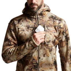 'Sitka' Men's Traverse Hoody - Optifade Waterfowl : Marsh -Carhartt || Under Armour || The North Face Shop IMG SITKA WL 2022 600026 WL Traverse Hoody Optifade Waterfowl 592p Studio 02265 1024x1024@2x