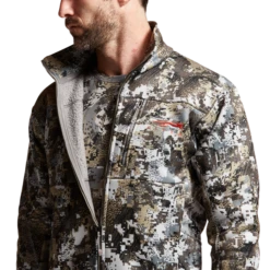 'Sitka' Men's Traverse Jacket - Whitetail : Elevated II -Carhartt || Under Armour || The North Face Shop IMG SITKA WT 2022 600028 EV Traverse Jacket Optifade Elevated II 592p Studio 00207 1024x1024@2x