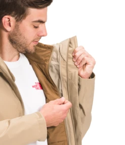 'The North Face' Men's Carto Triclimate® Jacket - Kelp Tan -Carhartt || Under Armour || The North Face Shop NF0A5IWI 17F modelclose3 1024x1024@2x