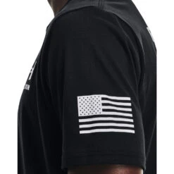'Under Armour' Men's Freedom Flag T-Shirt - Black / White -Carhartt || Under Armour || The North Face Shop s7.V5 1370810 001 SIDEDET 1024x1024@2x
