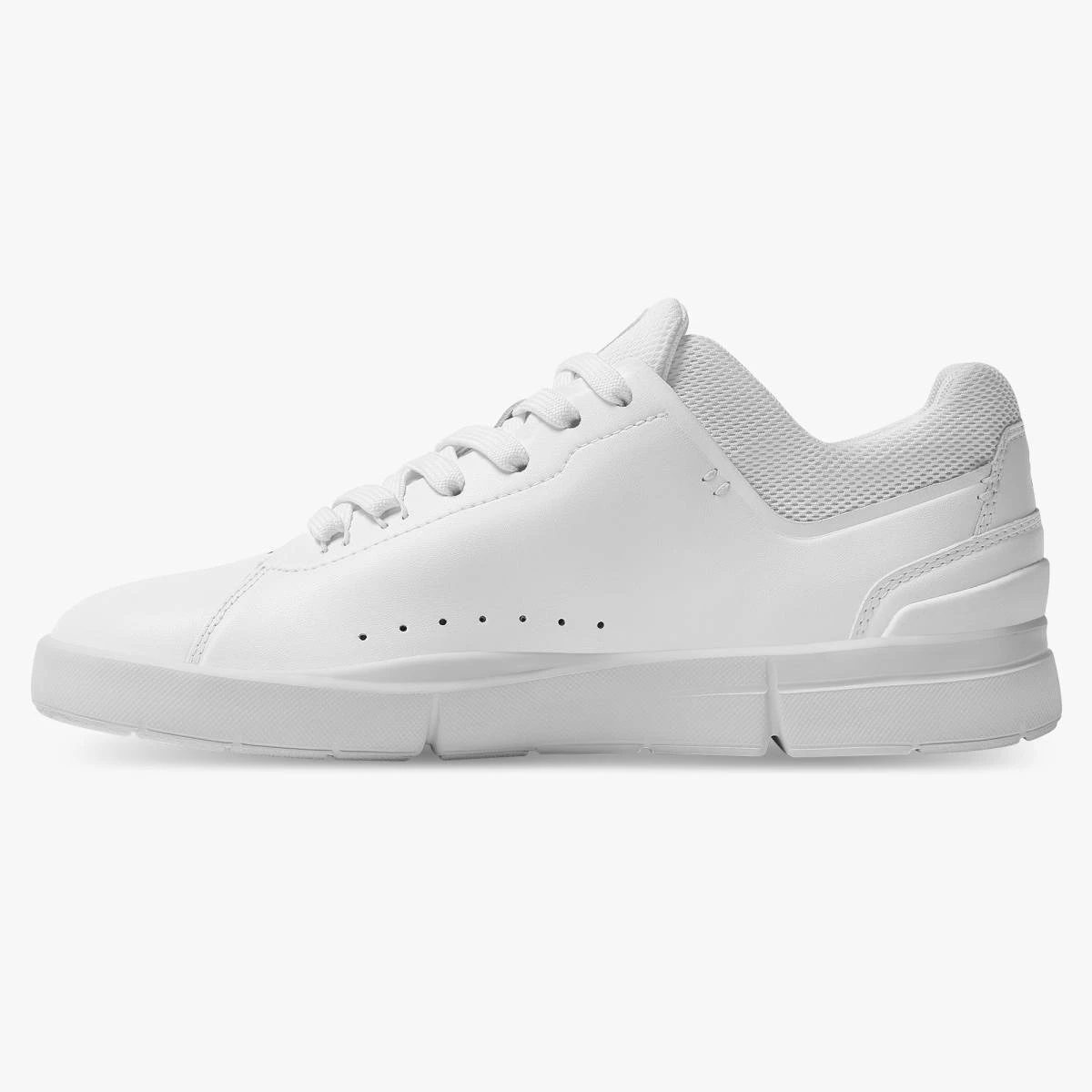 'On Running' Women's THE ROGER Advantage 1 Tennis Sneaker - White 7 'On Running' Women's THE ROGER Advantage 1 Tennis Sneaker - White - Image 5